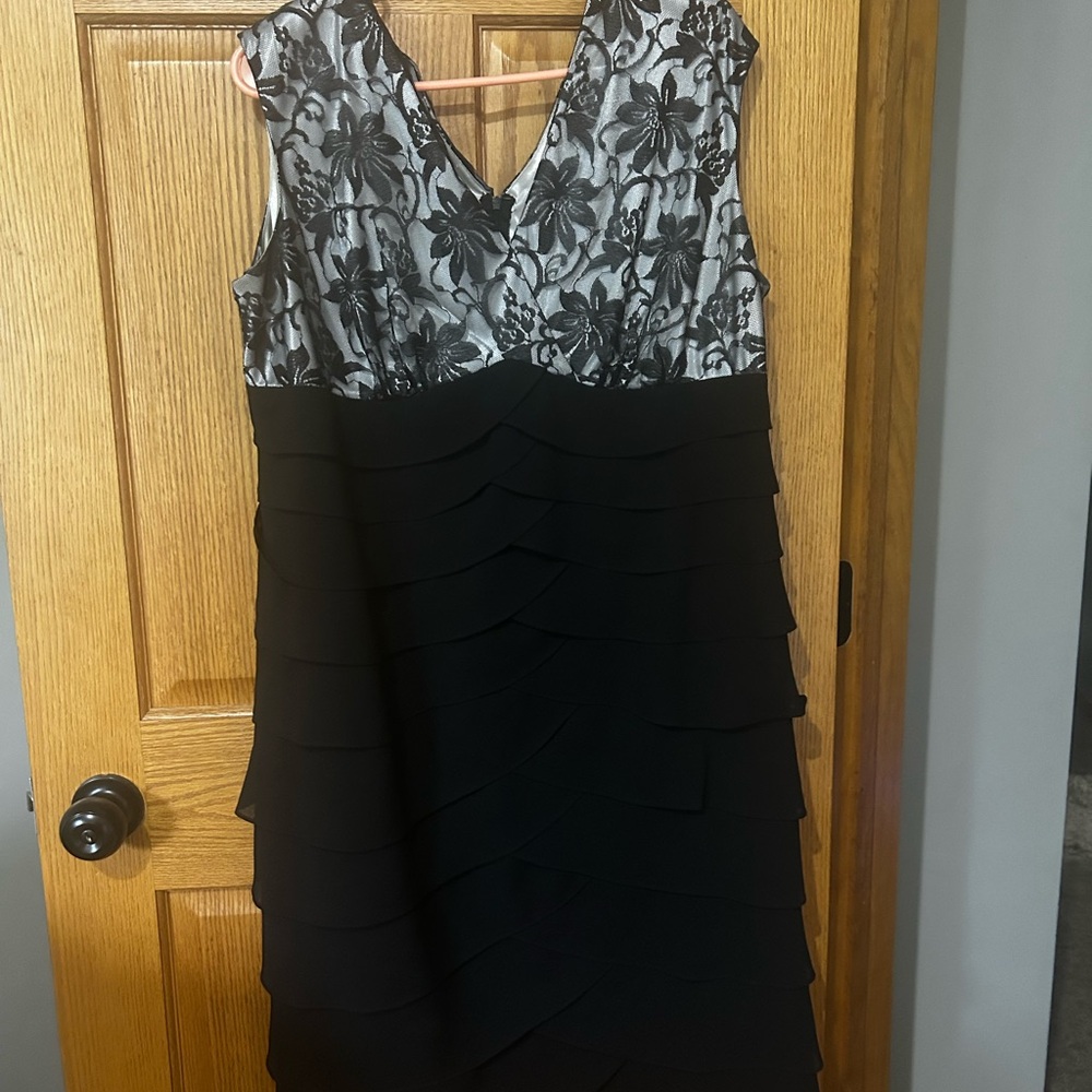 Elegant Black Layered Skirt 20 dress barn
